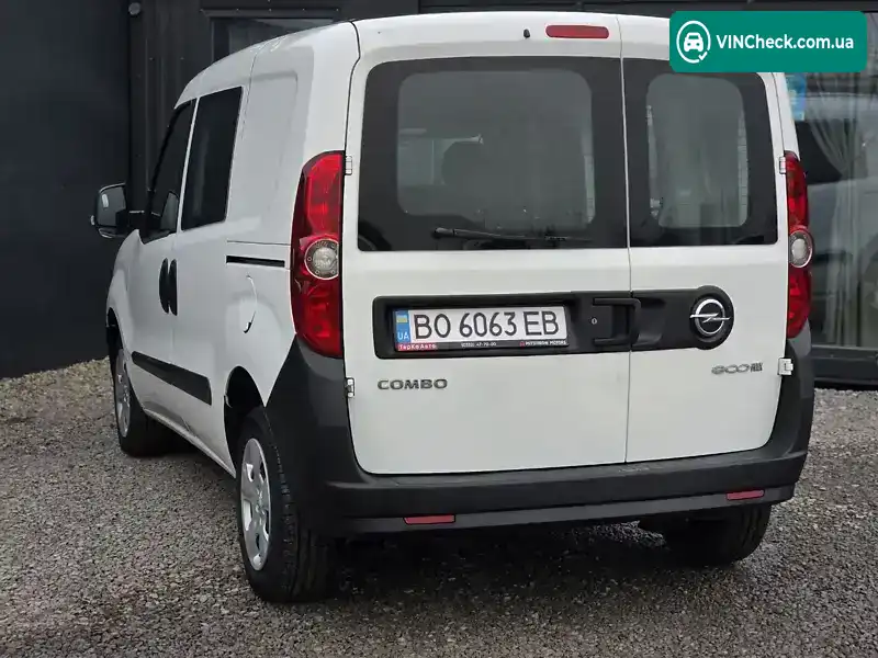 Opel Combo 2018, фото з оголошення 2 з 21, VIN W0L6ZZU1AJ9637587