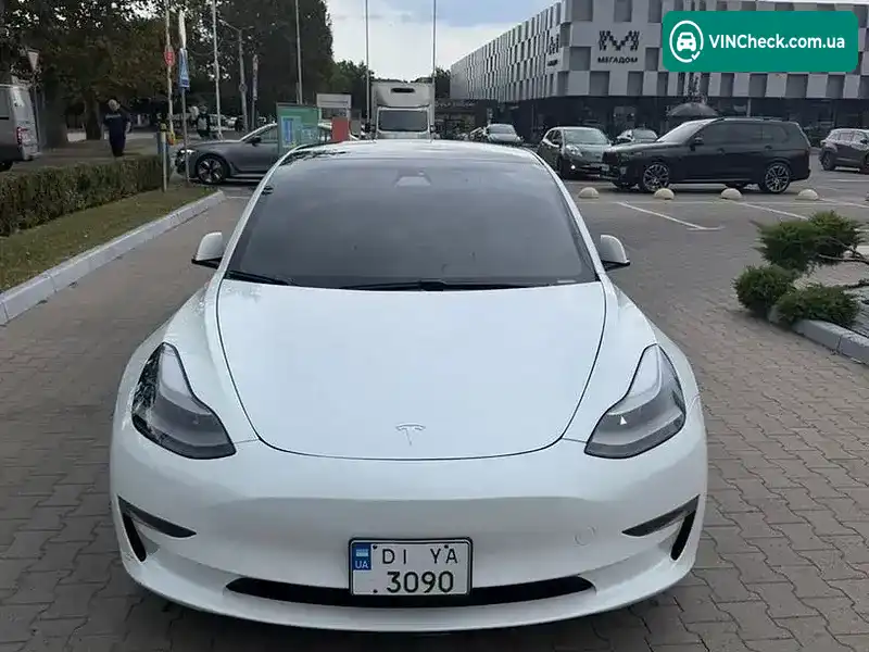 Tesla Model 3 2021, фото з оголошення 2 з 11, VIN 5YJ3E1EB4MF928299