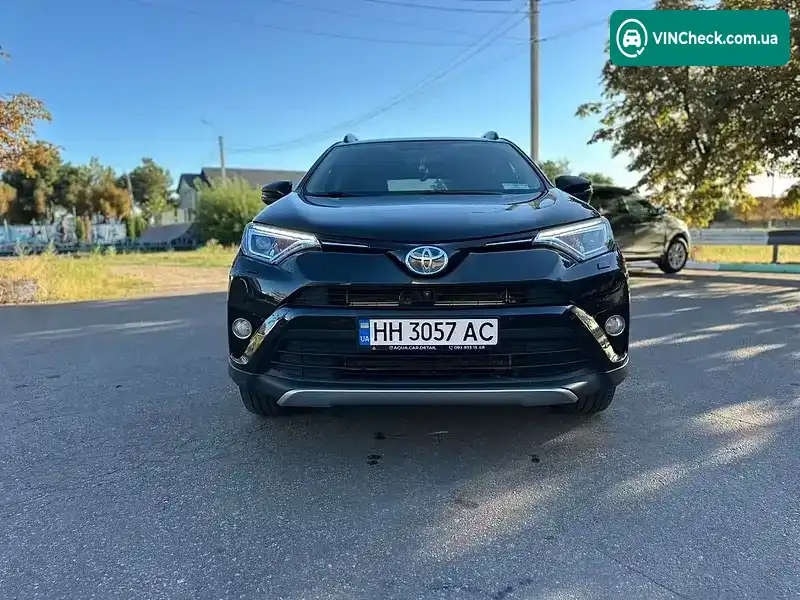 Toyota RAV4 2017, фото з оголошення 2 з 14, VIN JTMDJREV80D101478