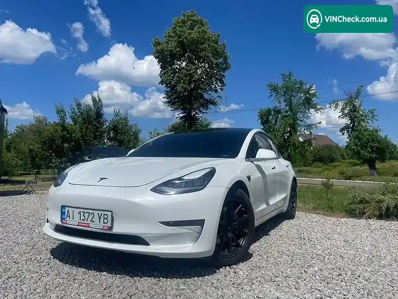Tesla Model 3 2019, фото з оголошення 1 з 13, VIN 5YJ3E1EBXKF407262