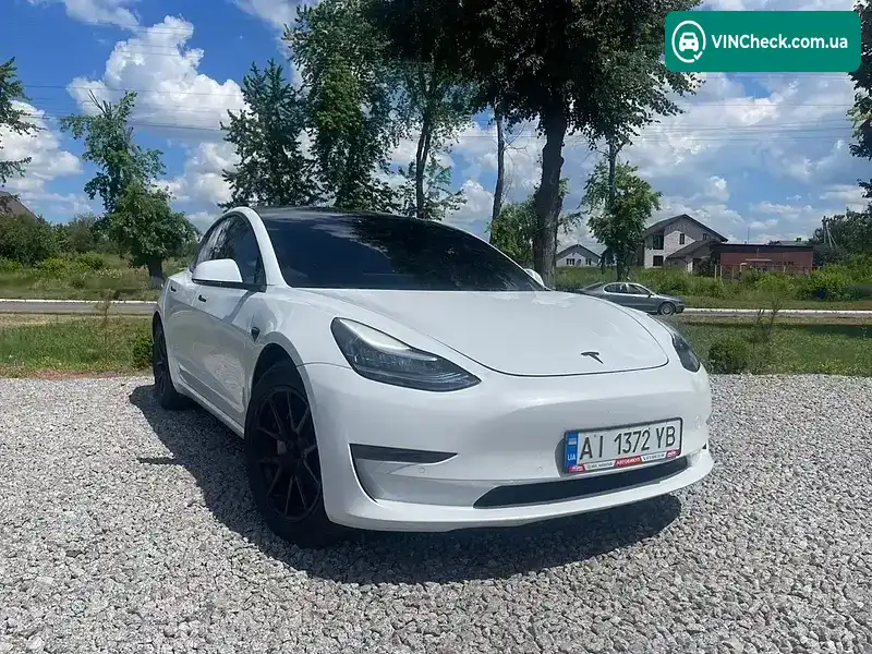 Tesla Model 3 2019, фото з оголошення 2 з 13, VIN 5YJ3E1EBXKF407262