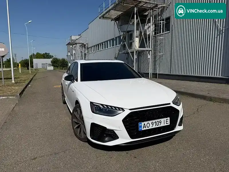 Audi A4 2019, фото з оголошення 1 з 20, VIN WAUANAF44LN007737