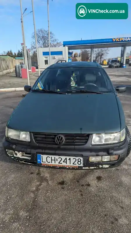 Volkswagen Passat 1994, фото з оголошення 1 з 6, VIN WWWZZZ3BZWE035363